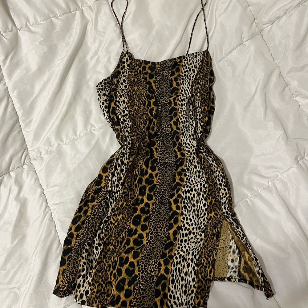 Cheetah/Leopard print mini dress